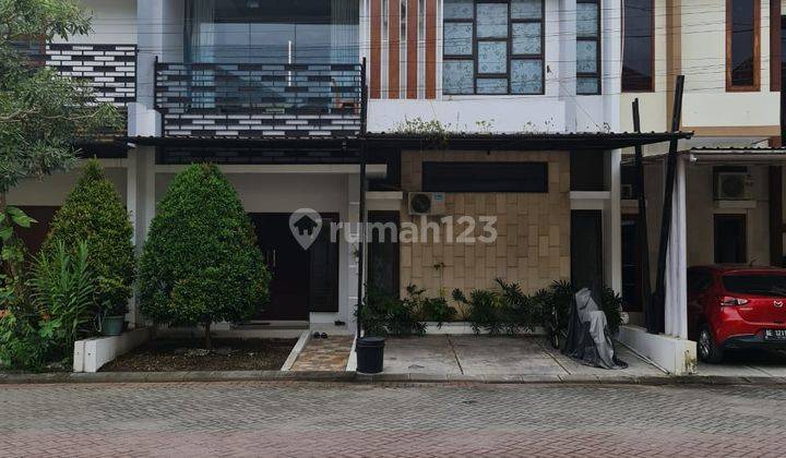 Rumah bagus minimalis di perumahan elite gentan solo  1