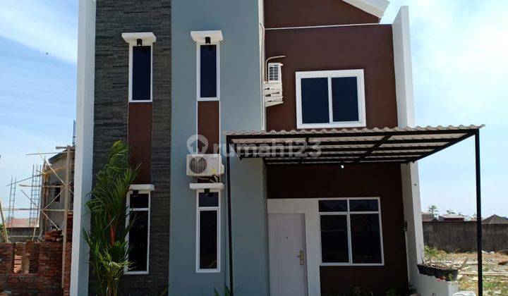 Rumah Cantik Baru Gress 2 lantai di Colomadu 1