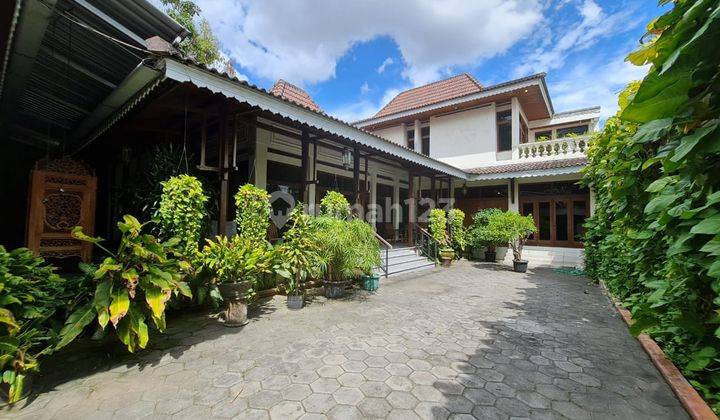 Rumah Mewah etnik Jawa Classic di Laweyan dekat jalan slamet riyadi solo 1