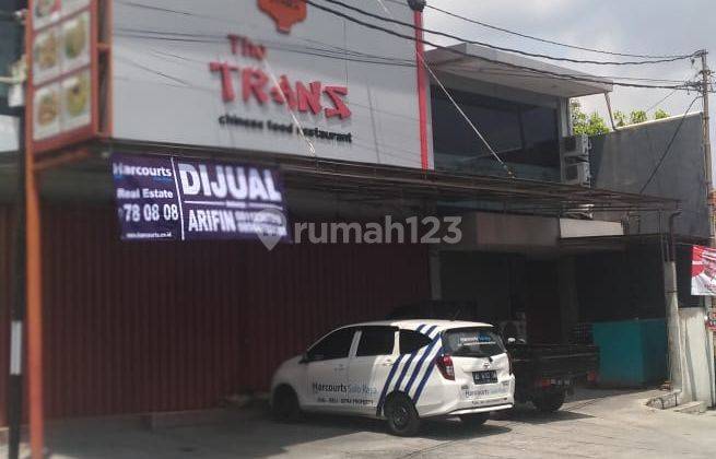 Rumah Mewah eks Restoran di Solo 1