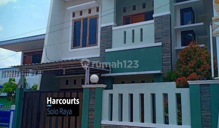 Rumah Bagus 2 Lantai di Solo 1