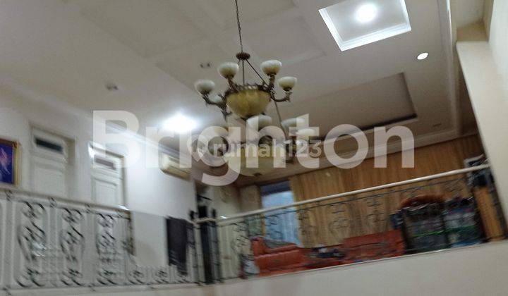 Rumah Besar Klasik Mewah Cocok Untuk Usaha Di Kelapa Gading 2