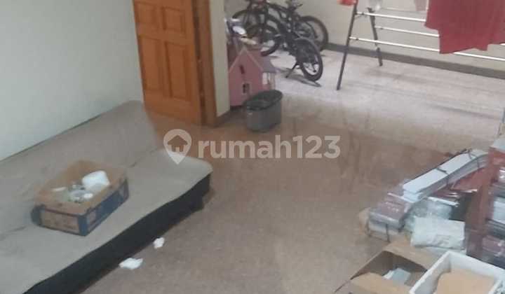 Rumah Mega Kebon Jeruk 240m2 jarang ada bebas banjir  1 2