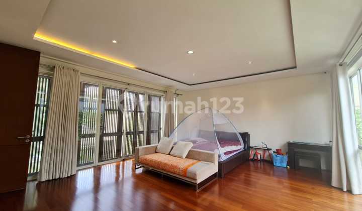 Rumah Lux ada Pool Nyaman Tatar Larang Tapa Kota Baru Parahyangan Bandung 2