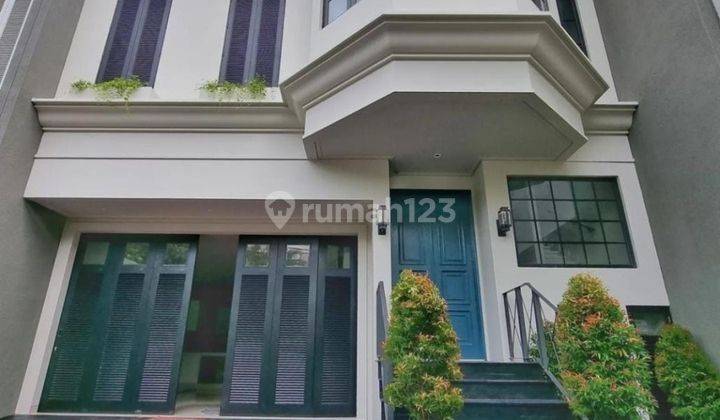 DIJUAL RUMAH LUXURIOUS AMERICAN CLASSIC at Jl CITAYAM, SENOPATI 1