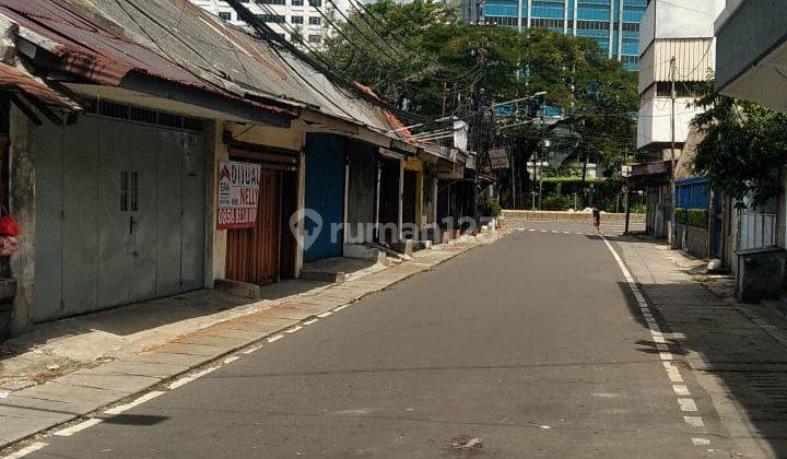 Rumah strategis di Jakarta Pusat hitung tanah  1