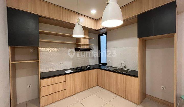 Rumah Cantik Minimalis Siap Huni Selesai di Renovasi Bintaro Tangerang Selatan 1