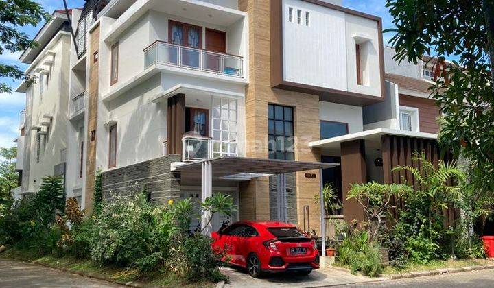 Dijual cepat... Rumah Mewah Royal Spring, Makassar 1