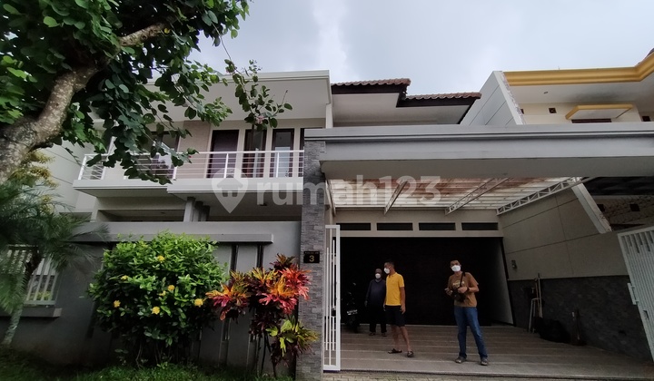 Rumah di Telaga Araya Malang