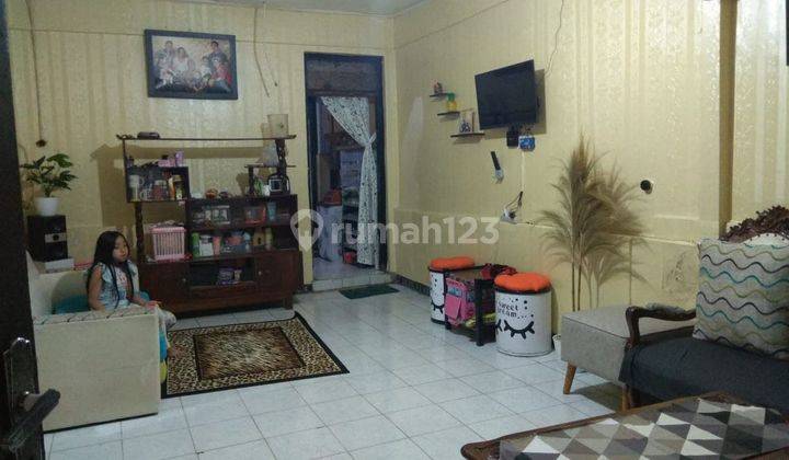 Rumah Dijual Lokasi Sangat Strategis di Padjajaran  2