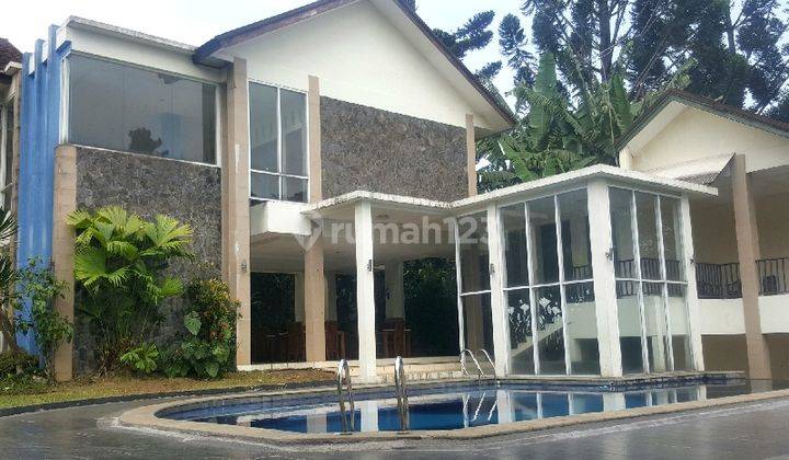 Villa bagus 2 lantai murah di Cisarua Bogor Jawa Barat 1