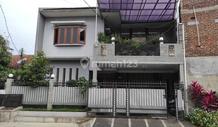 Murah! Jual Cepat Rumah Siap Huni Dengan Luasan Besar di Taman Kopo Indah 1 1