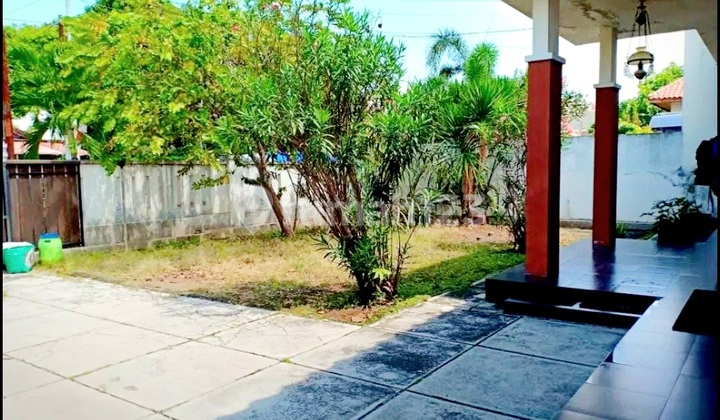 Rumah Mewah Strategis Joglo  Tengah Kota Solo 2