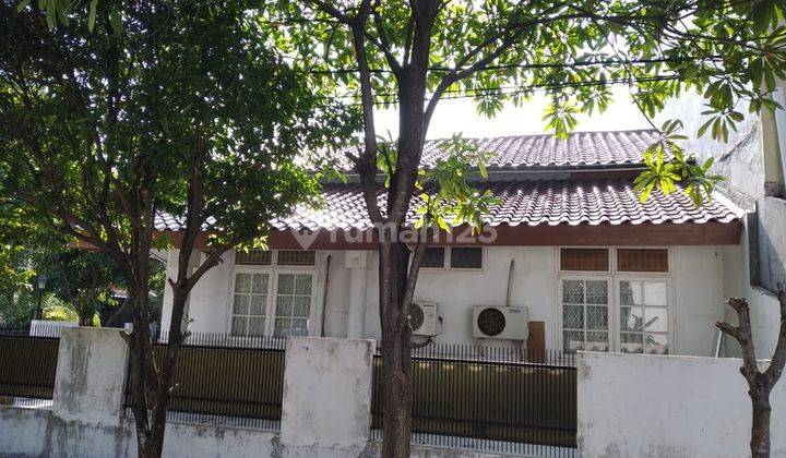 dijual cepat rumah hook disek 9  bintaro jaya 1