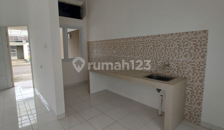 Cipamokolan Riung Metro Bandung Strategic New Private Cluster House 2