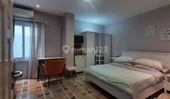 Kost Cantik Full Furnished Lokasi Strategis di Arteri Pondok Indah 2