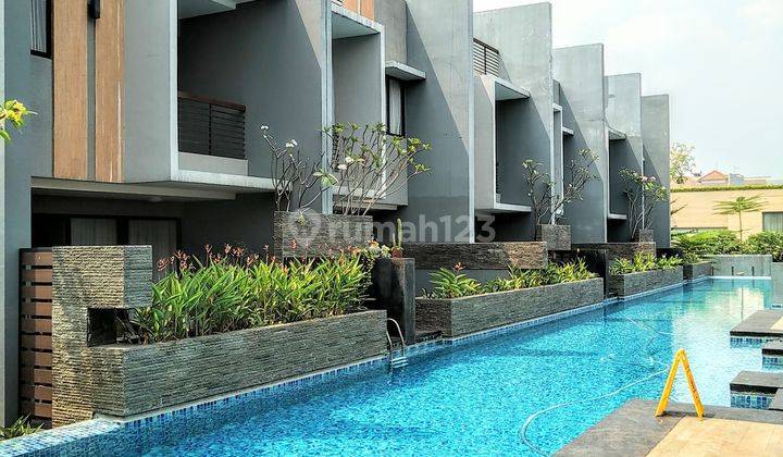 Townhouse Exclusive Poolside Luxury Homes At Kemang Jaksel 1