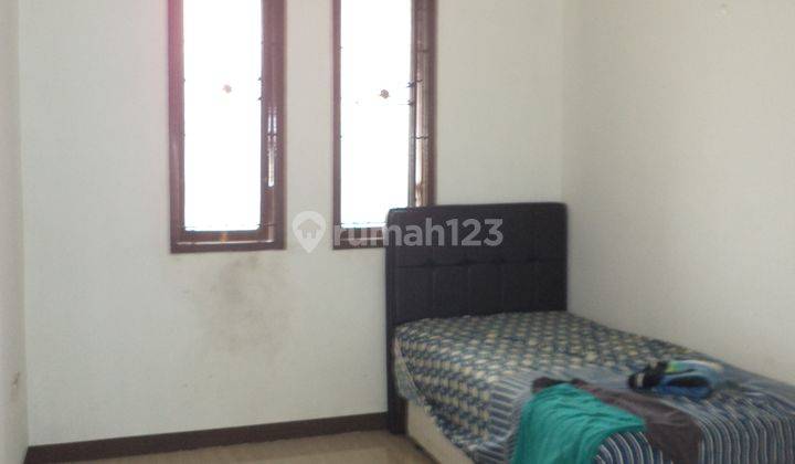 kamar tidur rumah 3 lt, shm, graha