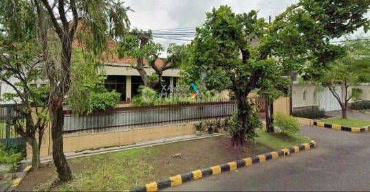 Rumah kawasan komersial pusat kota Surabaya Jalan Sumbawa Strategis 1