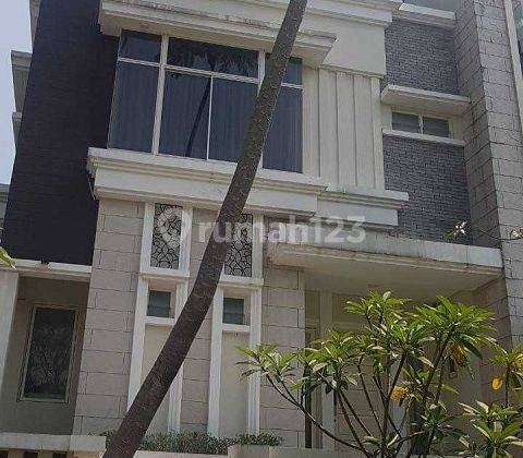 Rumah Mewah Full Furnished di Emerald Cove Barat, Gading Serpong 1