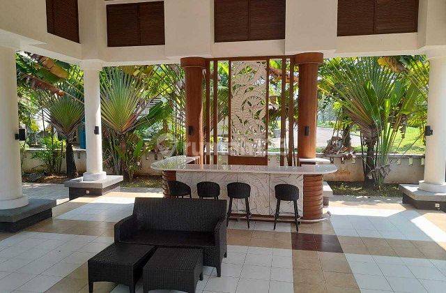 Rumah Mewah Full Furnished di Emerald Cove Barat, Gading Serpong 2