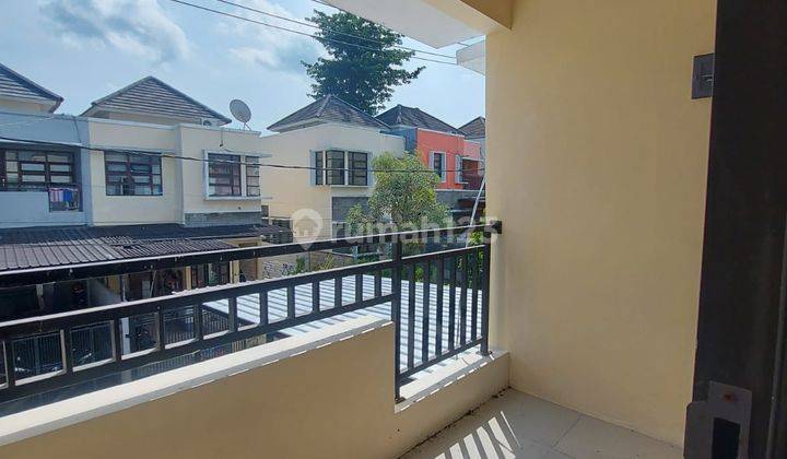 For sale 2 house units with wide road access in Taman Griya, Jimbaran 2