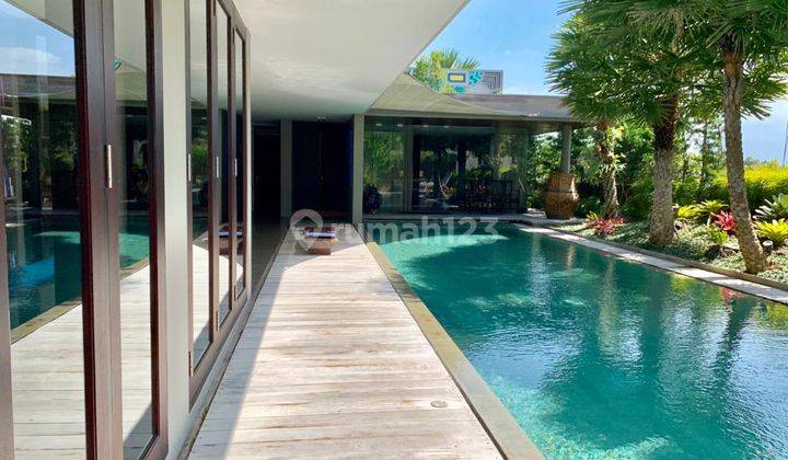 FOR SALE MODERN VILLA IN CANGGU BERAWA 1