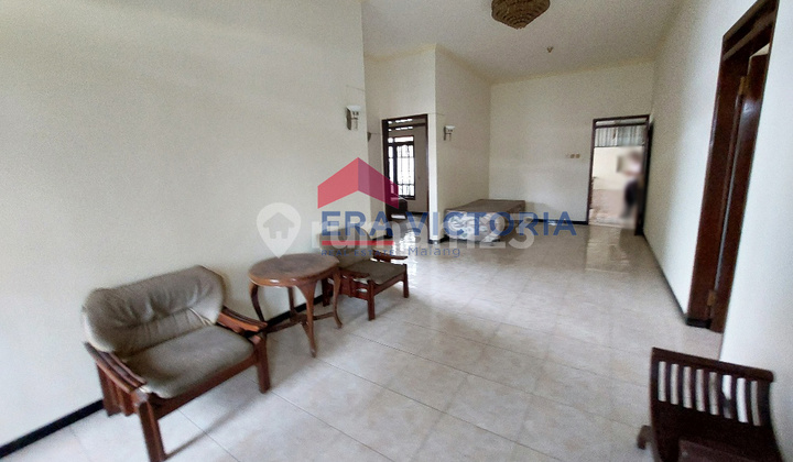 For Rent: Beautiful Large House on Bunga2 SOEHAT Street. For Rent: Beautiful Large House on Bunga2 SOEHAT Street.