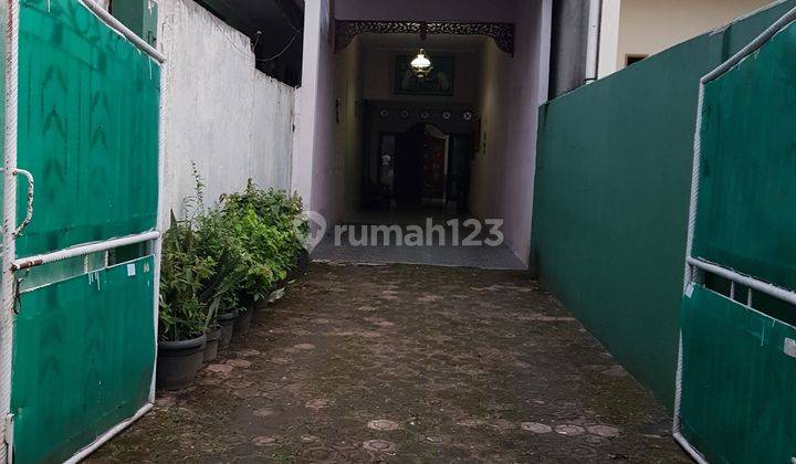 Rumah ngantong di Jakarta Timur 2