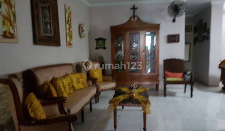 Rumah ngantong di Jakarta Timur 1