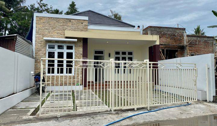 RUMAH CANTIK SIAP HUNI DI JALAN KALIURANG KM 12 1