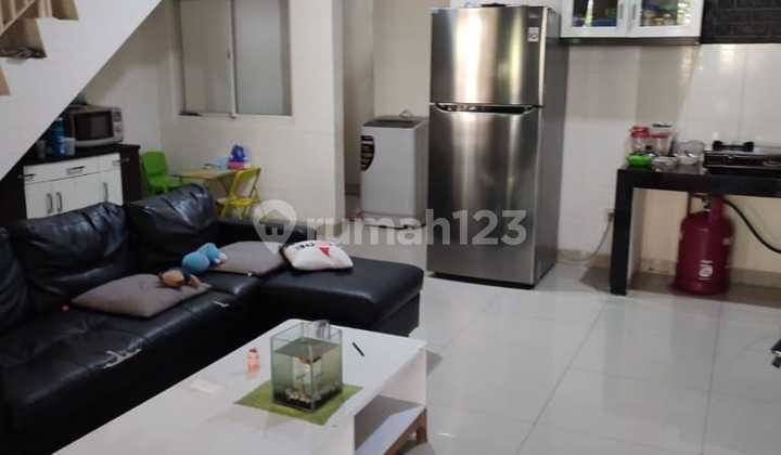 Rumah Mewah Volendam Pantai Indah Kapuk