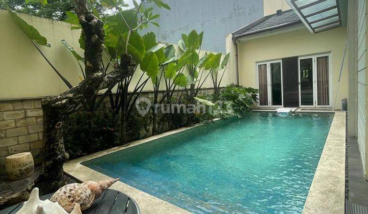 Rumah Bagus priviate pool Lingkungan Nyaman Sutera Lavender Alam Sutera  1