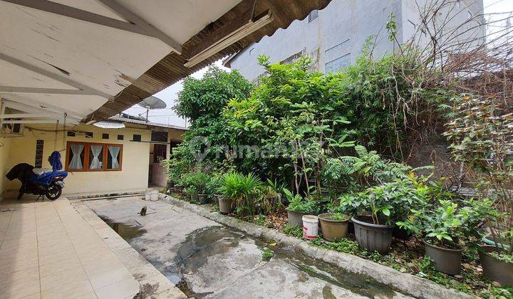 Dijual Rumah di Jalan Petamburan 7 Jakarta Pusat 1