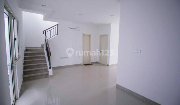 Rumah Modern Minimalis Kawasan Gading Serpong (SIAP HUNI) 1