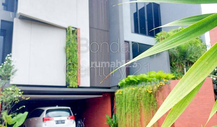 Dijual Town House Mewah Murah Harga Covid di Jakarta Selatan  1