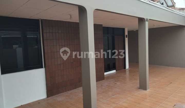 Disewa rumah 1.5 Siap Huni lantai di Jalan Nias, Semarang Timur 2