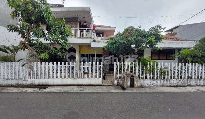 Well-maintained old building house