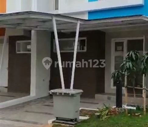 The Martinez Cluster House is located in the premium Symphonia area.