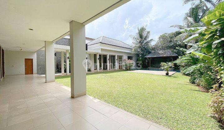 Tropical spacious house in Cipete - Jakarta Selatan, close to French School 2