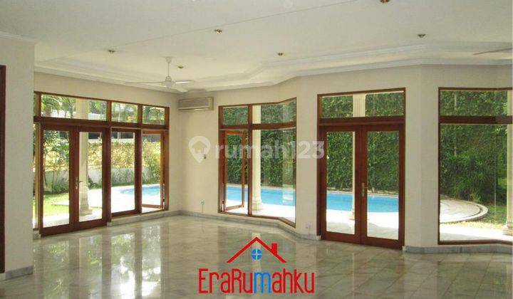 Rumah 2 Lantai Private Pool di Tb Simatupang, Jakarta Selatan 2