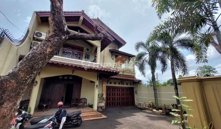 Rumah Ful Aksen Aksen Jati Di Jakarta Timur 2