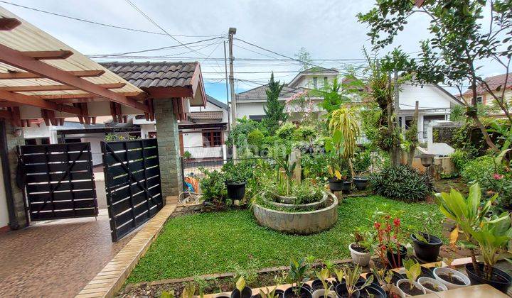 Dijual Rumah harga NJOP Murah dengan Taman sangat luas di Bintaro Jakarta Selatan 1