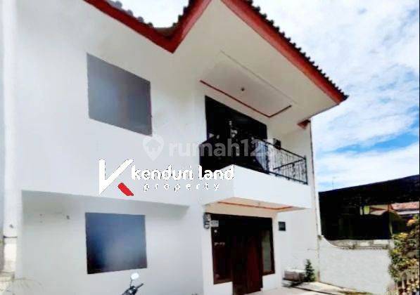 Di jual rumah 2 lantai akses depan rumah 2 mobil 1