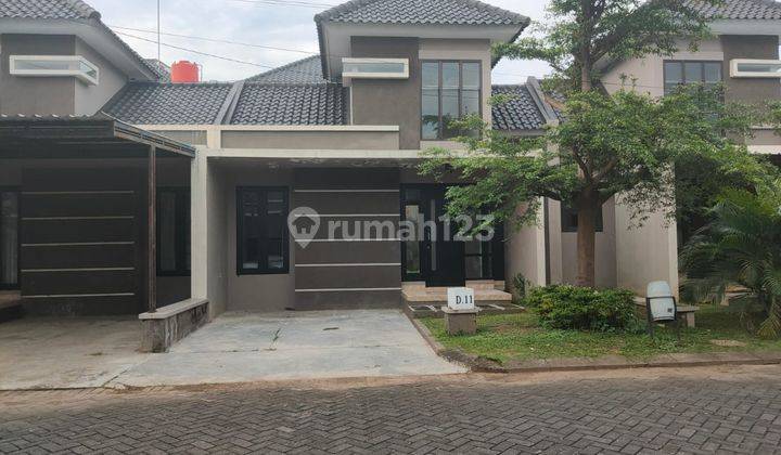 Rumah baru gress...belum pernah di huni 1