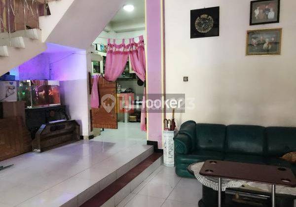 Rumah cocok untuk kantor di daerah erlangga 1