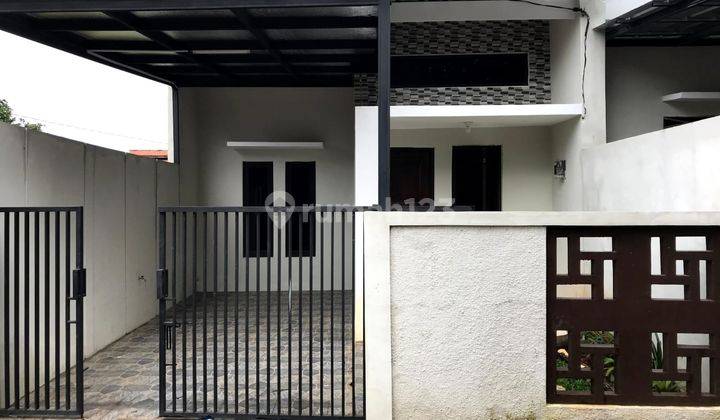 rumah murah siap huni , disegn cantik modern di jatisampurna  1