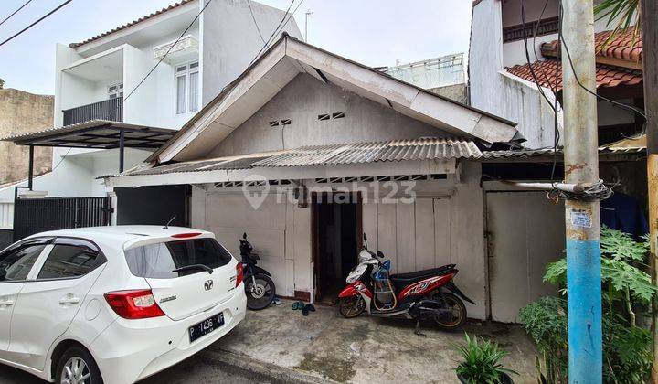 Rumah Tua Hitung Tanah di Kayu Putih 1