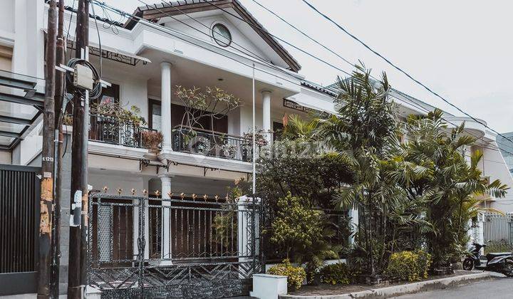 rumah mewah 3 lantai di kemanggisan jakarta barat 2