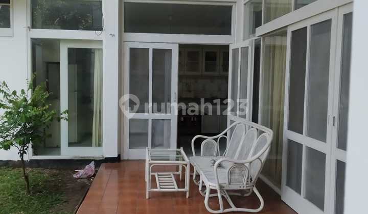 Rumah Bagus Cantik di Setrasari Kulon Cocok untuk Tempat tinggal dan Kantor 2